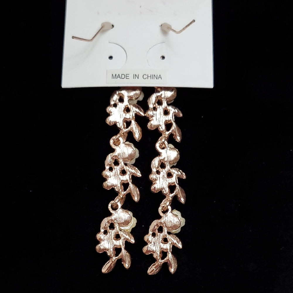 Adrienne Vittadini Gold and White Botanical Earrings - Picture 10 of 13
